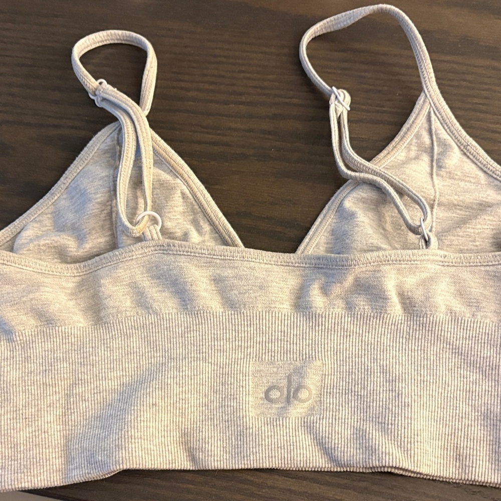 alo yoga sports bra grey